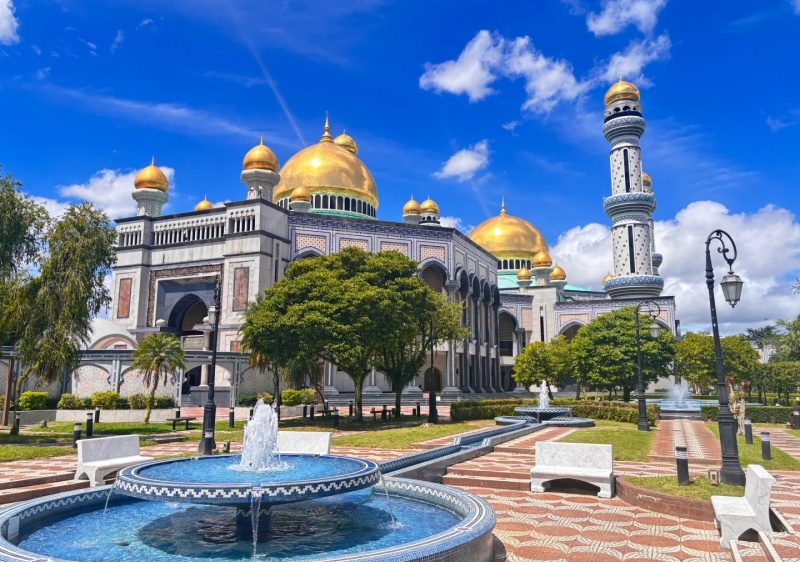 Jame' Asr Hassanil Bolkiah _ BRUNEI🇧🇳_1_琉璃絃_来自小红书网页版.jpg