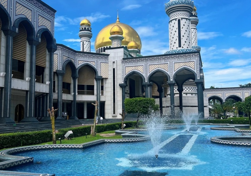 Jame' Asr Hassanil Bolkiah _ BRUNEI🇧🇳_3_琉璃絃_来自小红书网页版.jpg